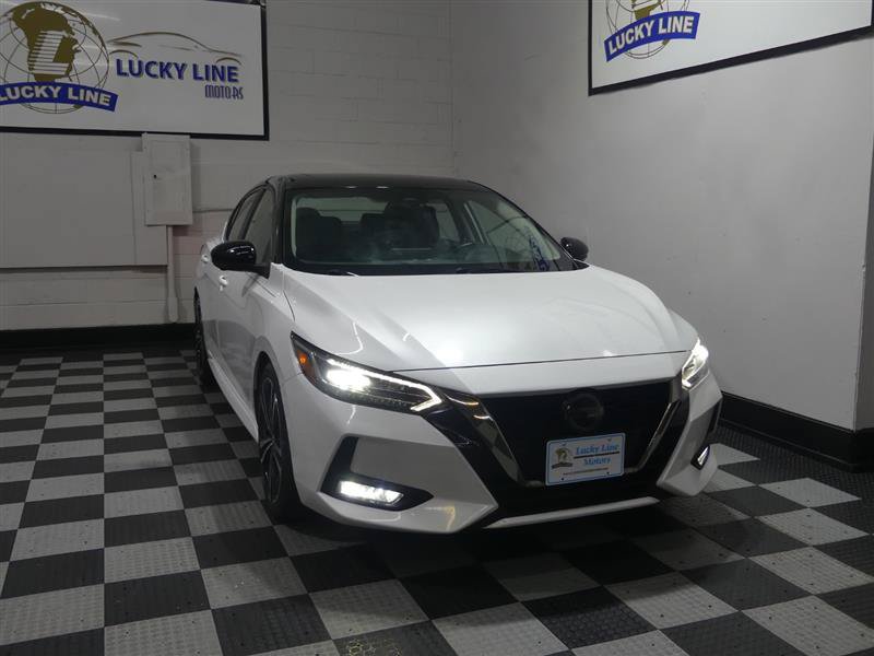 Used 2021 Nissan Sentra SR w/ SR Premium Package FWD image 5
