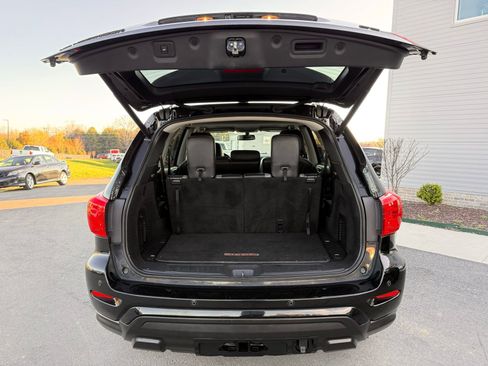 Used 2020 Nissan Pathfinder SL image 67