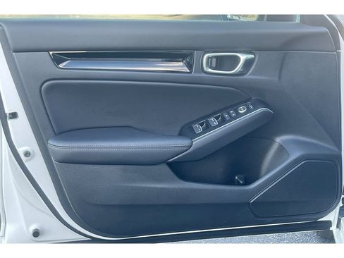 Certified 2025 Honda Civic Sport Touring image 11