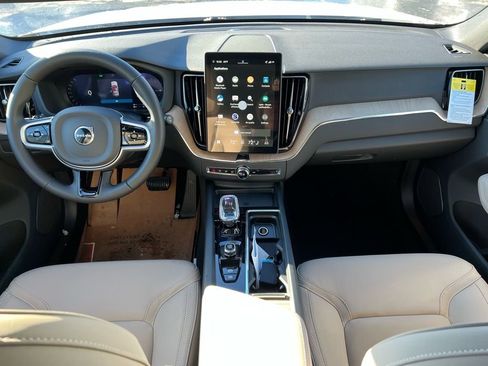 New 2026 Volvo XC60 T8 Plus w/ Protection Package Premier AWD/4WD image 22