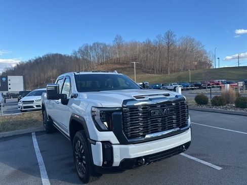 Used 2024 GMC Sierra 3500 Denali Ultimate image 6