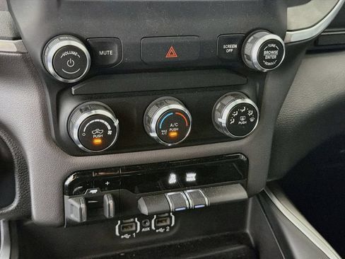 Used 2021 RAM 1500 Big Horn AWD/4WD image 19