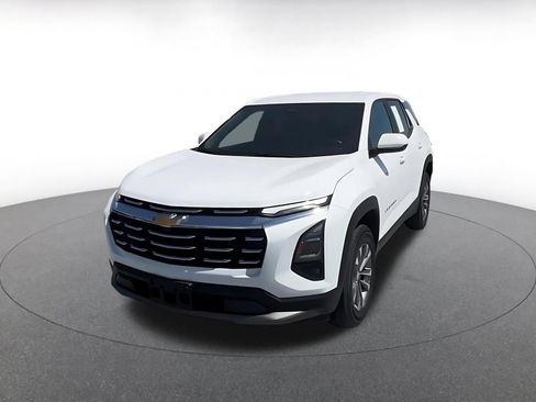 Used 2025 Chevrolet Equinox LT FWD image 7