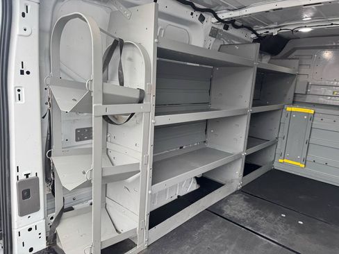 Used 2022 Ford Transit 250 Low Roof AWD image 14