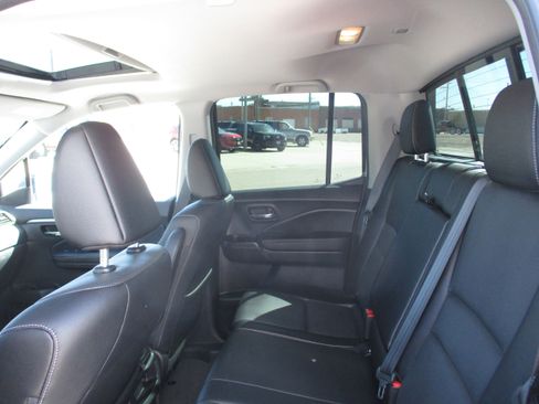 Used 2023 Honda Ridgeline RTL image 17