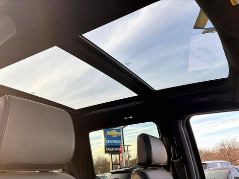 Used 2025 Ford F150 Lariat w/ Equipment Group 502A High image 26