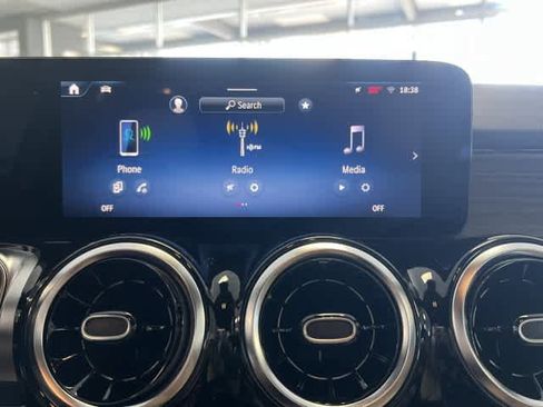 New 2026 Mercedes-Benz GLB 250 image 24