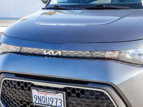 Used 2025 Kia Soul LX w/ LX Technology Package FWD image 6