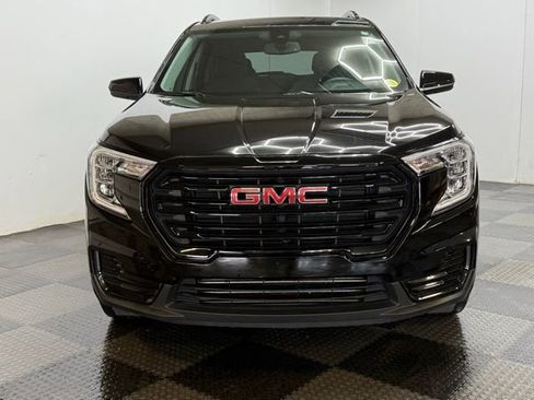 Certified 2023 GMC Terrain SLE w/ Driver Convenience Package image 4