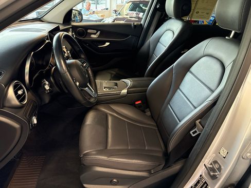 Used 2020 Mercedes-Benz GLC 300 4MATIC image 13