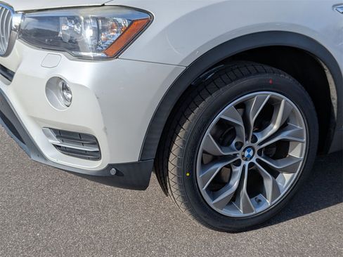 Used 2017 BMW X3 xDrive28i image 9