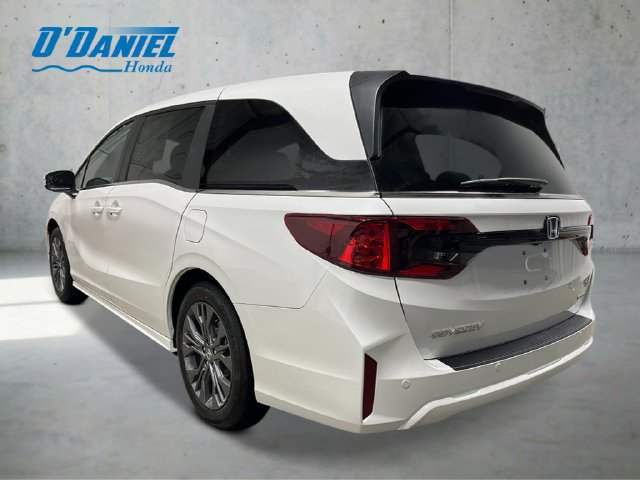 New 2027 Honda Odyssey Touring image 3