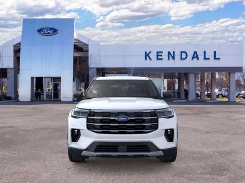 Used 2026 Ford Explorer Active w/ Active Comfort Package AWD/4WD image 6