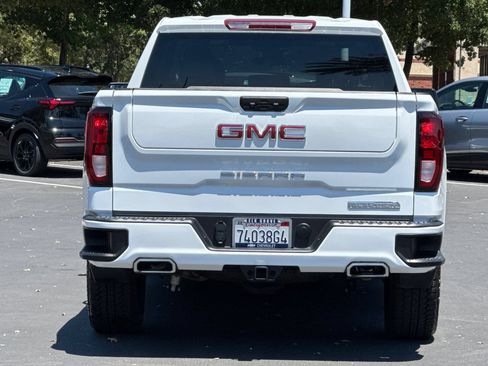 Used 2025 GMC Sierra 1500 Elevation w/ X31 Off-Road Package AWD/4WD image 4