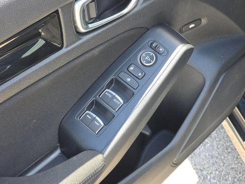 Used 2025 Honda Civic Sport image 21