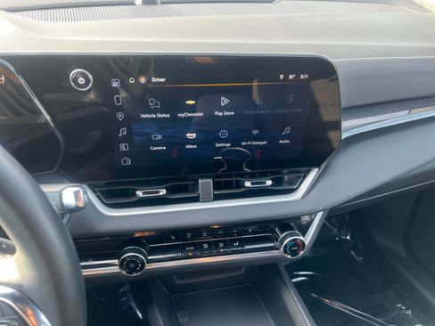 Used 2025 Chevrolet Equinox LT image 18