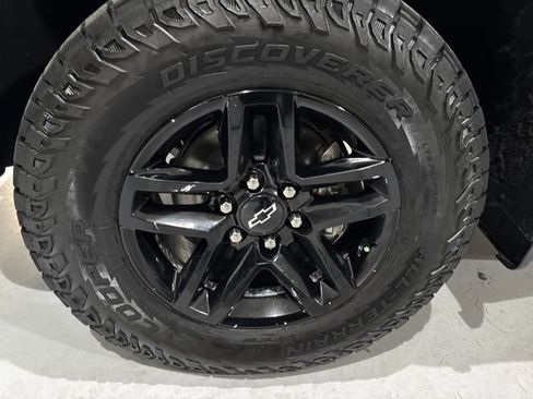 Used 2022 Chevrolet Silverado 1500 Custom Trail Boss w/ LPO, Dark Essentials Package image 28