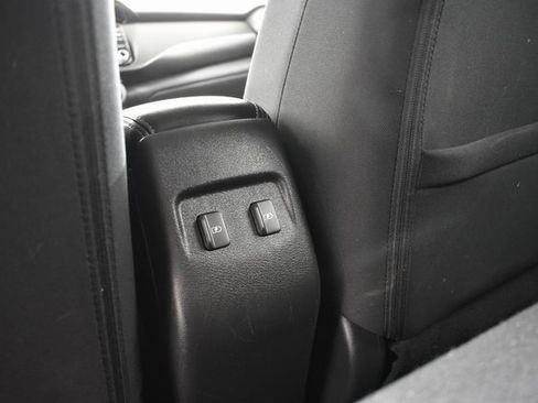 Certified 2022 Nissan Kicks SV image 24