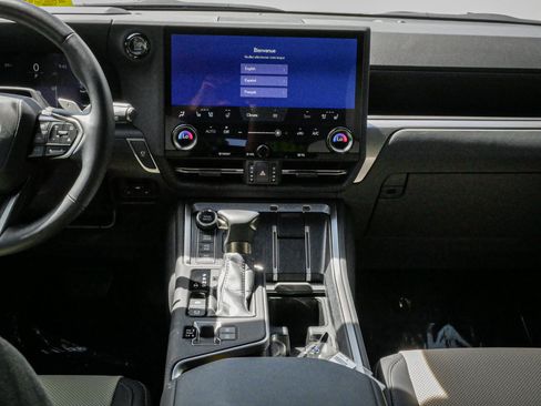 Used 2024 Lexus GX 550 AWD/4WD image 29