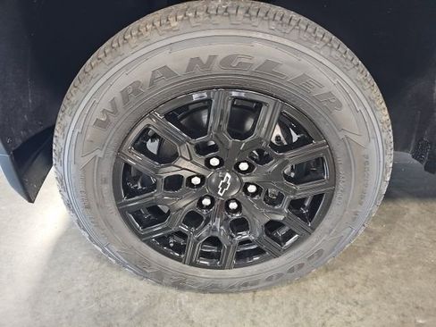 New 2026 Chevrolet Colorado W/T w/ WT Custom Package image 13