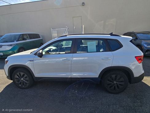 Used 2022 Volkswagen Taos S AWD/4WD image 4