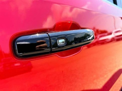 Used 2020 GMC Sierra 1500 SLT w/ SLT Convenience Package RWD image 16