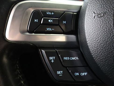 Used 2022 Ford Mustang Premium image 25