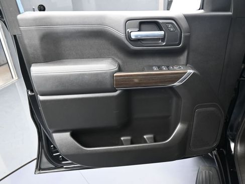 Used 2021 Chevrolet Silverado 1500 LT image 12