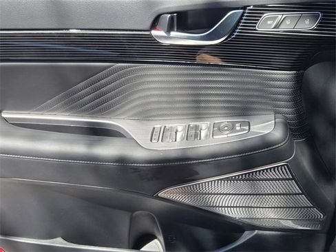 Used 2025 Hyundai Palisade Calligraphy image 14