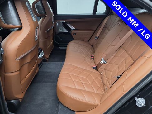 Used 2024 BMW 760i xDrive w/ Executive Package image 14