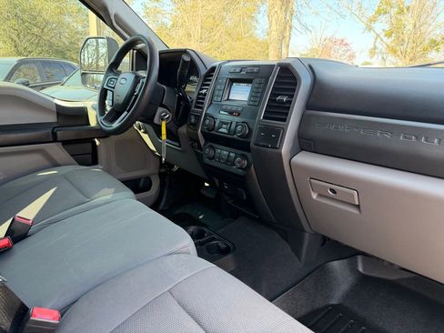 Used 2021 Ford F250 XL w/ STX Appearance Package image 9