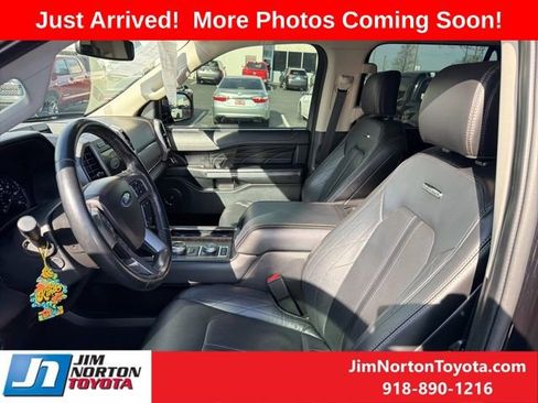 Used 2021 Ford Expedition Platinum image 7