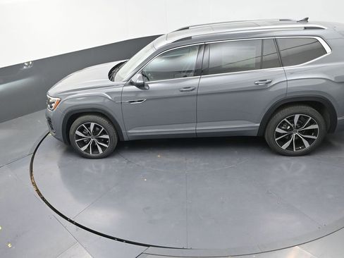 New 2026 Volkswagen Atlas SEL Premium R-Line AWD/4WD image 16