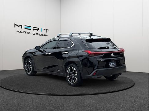 Used 2021 Lexus UX 250h w/ Premium Package AWD/4WD image 7