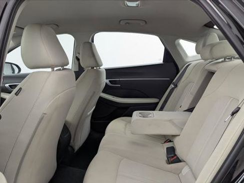 Used 2024 Hyundai Sonata SEL FWD image 16