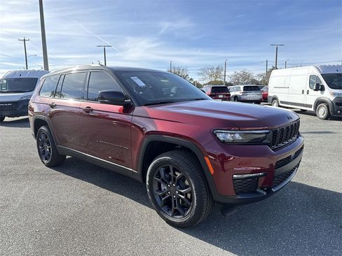 New 2025 Jeep Grand Cherokee L Limited w/ Trailer Tow Package image 1