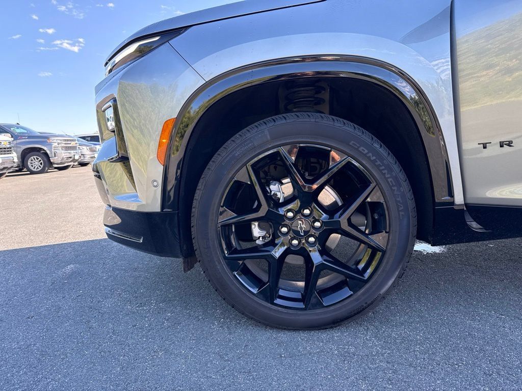 Used 2026 Chevrolet Traverse RS AWD/4WD image 46