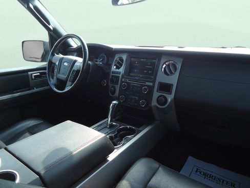Used 2015 Ford Expedition Max Limited AWD/4WD image 27
