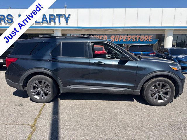 Used 2022 Ford Explorer XLT w/ Equipment Group 202A RWD image 2