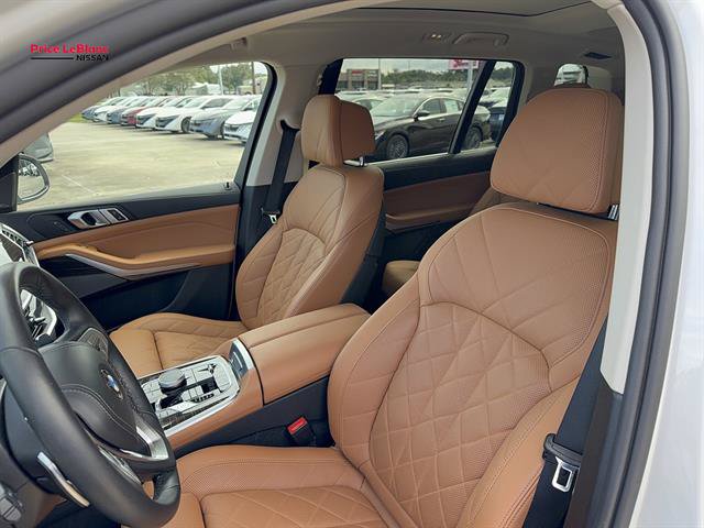 Used 2024 BMW X7 xDrive40i w/ Premium Package AWD/4WD image 35