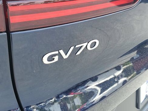Used 2023 Genesis GV70 2.5T w/ Sport Prestige Package AWD/4WD image 7