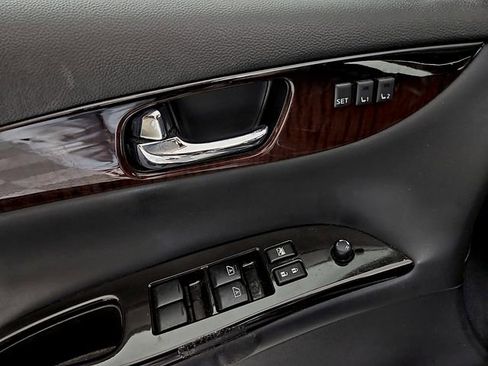 Used 2017 INFINITI QX50 AWD w/ Technology Package image 13