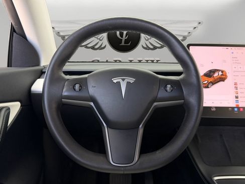 Used 2021 Tesla Model Y Long Range AWD/4WD image 12