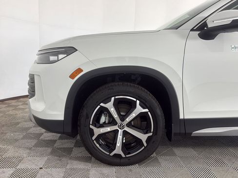 New 2026 Volkswagen Tiguan SE AWD/4WD image 12
