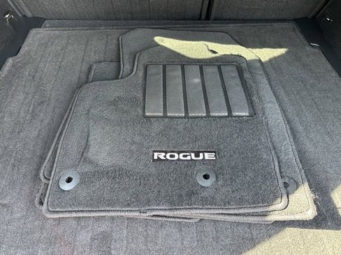 Certified 2023 Nissan Rogue SV w/ SV Premium B Package image 17