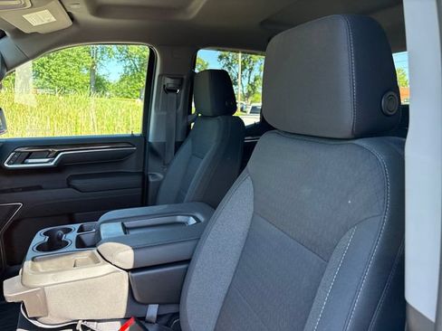 Used 2023 GMC Sierra 1500 SLE AWD/4WD image 9