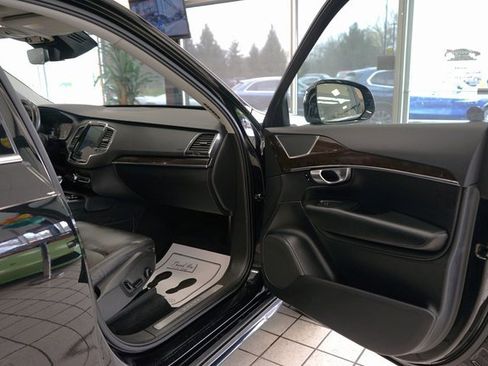 Used 2019 Volvo XC90 T5 Momentum w/ Protection Package image 43