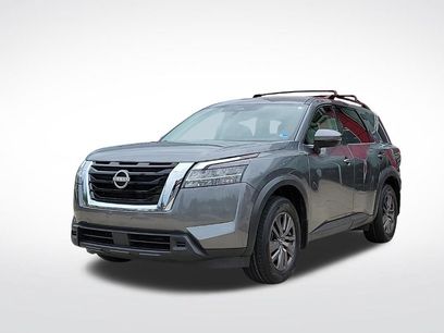 Used 2022 Nissan Pathfinder SV