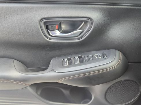 Used 2025 Honda HR-V Sport image 27