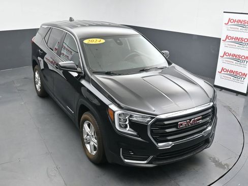 Used 2024 GMC Terrain SLE AWD/4WD image 25